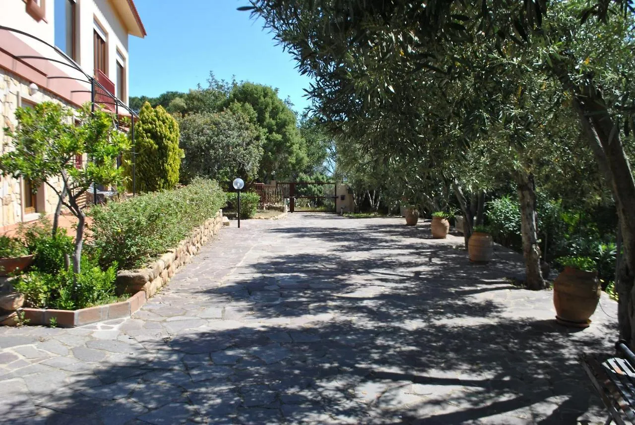 Villa Rafael Capoterra 0*,